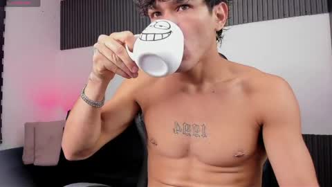 katha  Ray  Independient Model online show from 04/08/26, 12:49