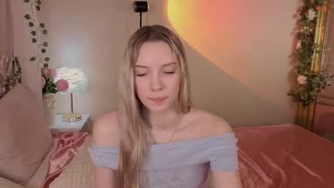 Snapshot of katt_yy chatting on 06/26/26, 05:12 katt_yy online show from 06/26/26, 05:12