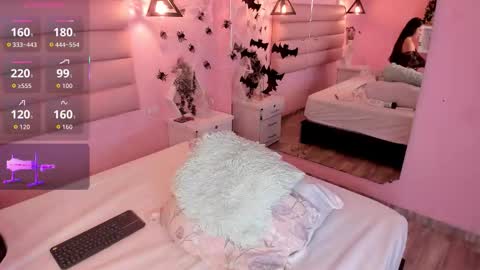 Snapshot of katta_giil chatting on 10/24/25, 01:18 Katta online show from 10/24/25, 01:18