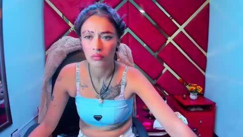 Snapshot of kattalella_luck chatting on 12/18/25, 05:02 kattalella luck online show from 12/18/25, 05:02