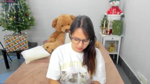 Snapshot of kattarrine_xo chatting on 01/18/25, 12:26 Kate online show from 01/18/25, 12:26