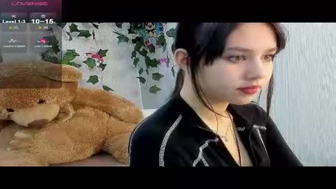 Snapshot of kattarrine_xo chatting on 03/10/25, 03:34 Kate online show from 03/10/25, 03:34