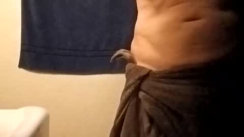 Snapshot of kattbakkxx chatting on 04/23/26, 12:29 kattbakkxx online show from 04/23/26, 12:29