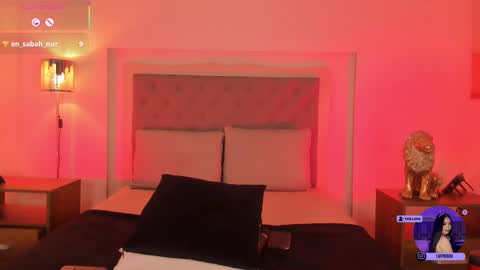 katte_hood_ online show from 03/07/25, 07:41