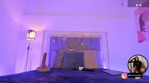 katte_hood_ online show from 09/30/25, 05:12