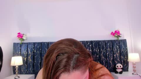 Snapshot of katte_landerr chatting on 04/26/26, 01:42 Katte online show from 04/26/26, 01:42