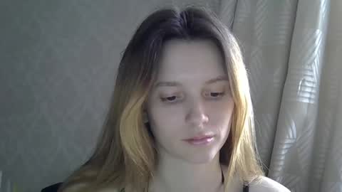 Snapshot of katte_light chatting on 04/16/26, 03:35 katte light online show from 04/16/26, 03:35