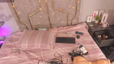 Katerine online show from 09/10/25, 03:50