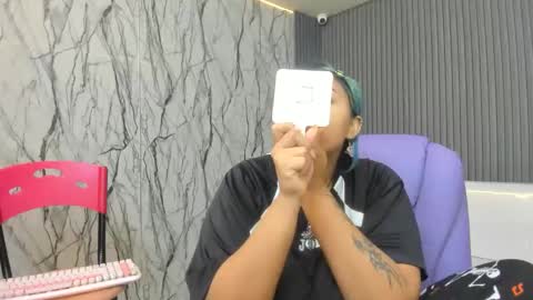 Snapshot of katteyes_ chatting on 04/02/26, 09:01 katteyes_ online show from 04/02/26, 09:01
