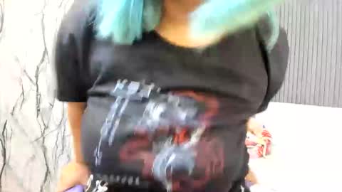 Snapshot of katteyes_ chatting on 04/15/26, 09:37 katteyes_ online show from 04/15/26, 09:37