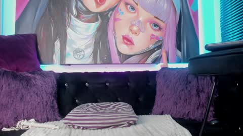 Katiia online show from 01/15/25, 12:15