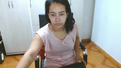 Snapshot of katticloos chatting on 04/02/26, 04:21 katticloos online show from 04/02/26, 04:21