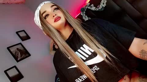 kattie_sweet_ online show from 10/02/25, 10:39