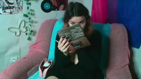 Katti online show from 12/01/25, 01:49