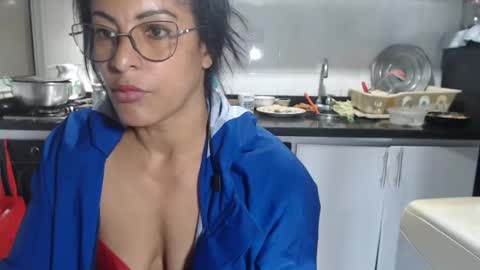 KattleyaGrey online show from 09/29/25, 10:36