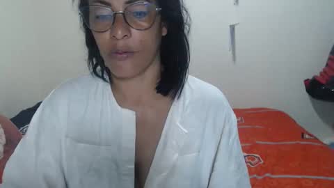 KattleyaGrey online show from 10/19/25, 01:23