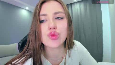 Snapshot of katty4sue chatting on 02/25/25, 12:24 Katty4Sue online show from 02/25/25, 12:24