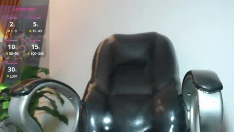 Snapshot of katty_findom_ chatting on 06/27/26, 12:22 katty online show from 06/27/26, 12:22