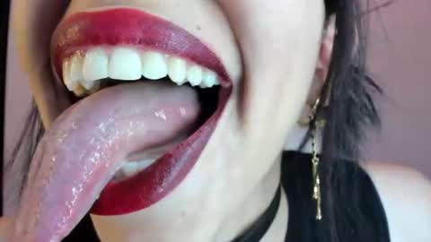 Snapshot of katty_mouth chatting on 06/12/26, 04:28 Katty online show from 06/12/26, 04:28
