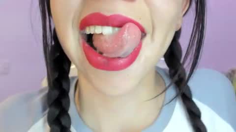 Snapshot of katty_mouth chatting on 06/19/26, 05:17 Katty online show from 06/19/26, 05:17