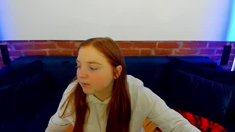 Katty online show from 10/31/25, 06:47