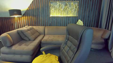 Katty online show from 04/08/26, 07:19