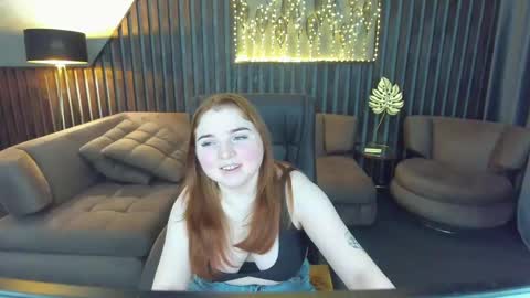 Snapshot of katty_rose8 chatting on 04/29/26, 05:30 Katty online show from 04/29/26, 05:30