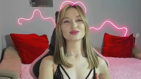 KattyFillHot online show from 10/27/25, 04:38