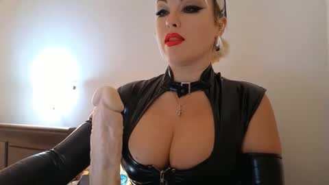 KatuhaX online show from 10/04/25, 10:52