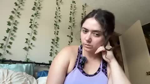 Snapshot of katxxgolding chatting on 06/16/26, 07:16 Princesse Kat online show from 06/16/26, 07:16