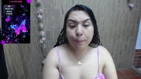 Snapshot of katy2425 chatting on 03/04/25, 01:59 Katy online show from 03/04/25, 01:59