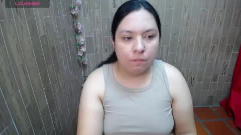 Snapshot of katy2425 chatting on 10/28/25, 02:59 Katy online show from 10/28/25, 02:59