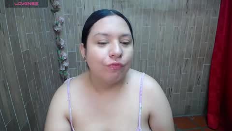 Snapshot of katy2425 chatting on 11/23/25, 02:33 Katy online show from 11/23/25, 02:33