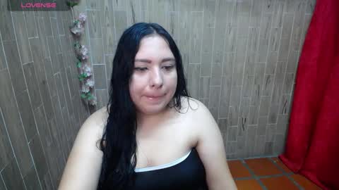 Snapshot of katy2425 chatting on 11/25/25, 02:00 Katy online show from 11/25/25, 02:00