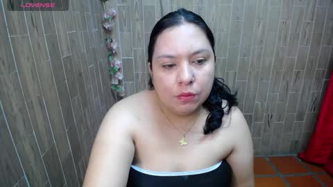 Snapshot of katy2425 chatting on 12/14/25, 12:27 Katy online show from 12/14/25, 12:27