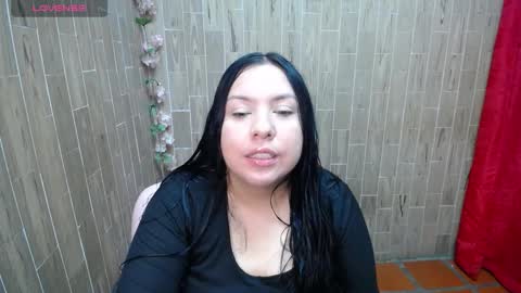 Snapshot of katy2425 chatting on 12/18/25, 04:07 Katy online show from 12/18/25, 04:07