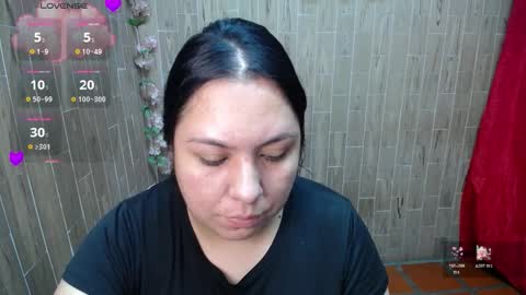 Snapshot of katy2425 chatting on 12/21/25, 02:51 Katy online show from 12/21/25, 02:51