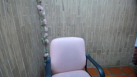 Snapshot of katy2425 chatting on 04/05/26, 12:13 Katy online show from 04/05/26, 12:13