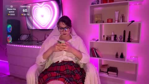 Snapshot of katy653394 chatting on 04/10/26, 07:40 Olivia online show from 04/10/26, 07:40