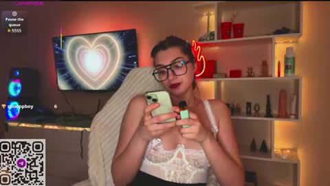 Snapshot of katy653394 chatting on 04/18/26, 08:20 Olivia online show from 04/18/26, 08:20