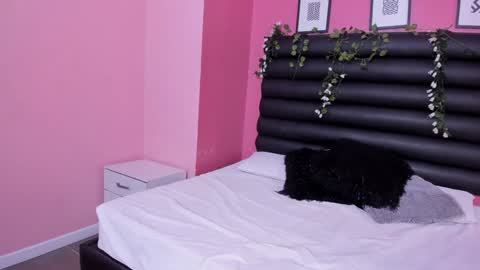 katy_contreras online show from 12/31/24, 01:30