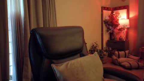 Katy online show from 10/03/25, 09:45