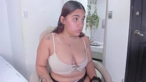 Snapshot of katy_sam chatting on 06/11/26, 11:52 katy_sam online show from 06/11/26, 11:52