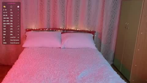 Snapshot of katy_st_james chatting on 02/18/26, 07:15 katy_st_james online show from 02/18/26, 07:15