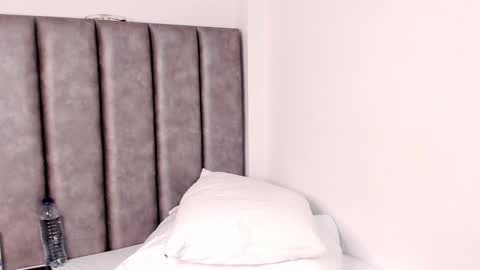 Katherin online show from 01/15/25, 09:13