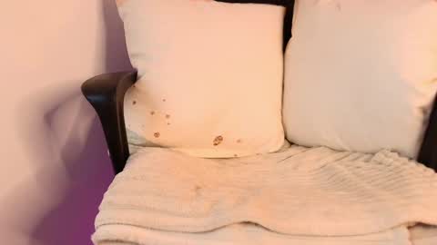 Katy Van online show from 03/11/25, 05:05