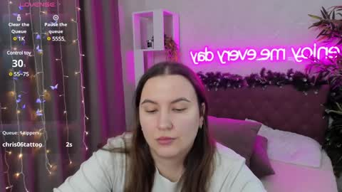 Snapshot of katyaneilson chatting on 01/26/25, 07:21 Kate online show from 01/26/25, 07:21