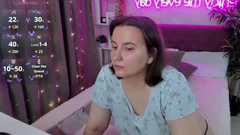 Snapshot of katyaneilson chatting on 09/11/25, 03:28 Kate online show from 09/11/25, 03:28