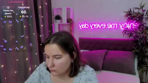 Snapshot of katyaneilson chatting on 09/28/25, 03:23 Kate online show from 09/28/25, 03:23