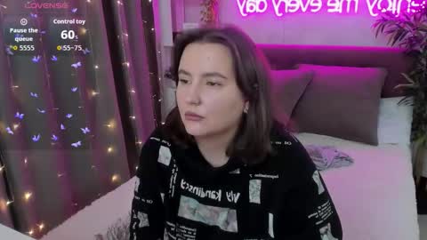 Kate online show from 11/07/25, 04:34